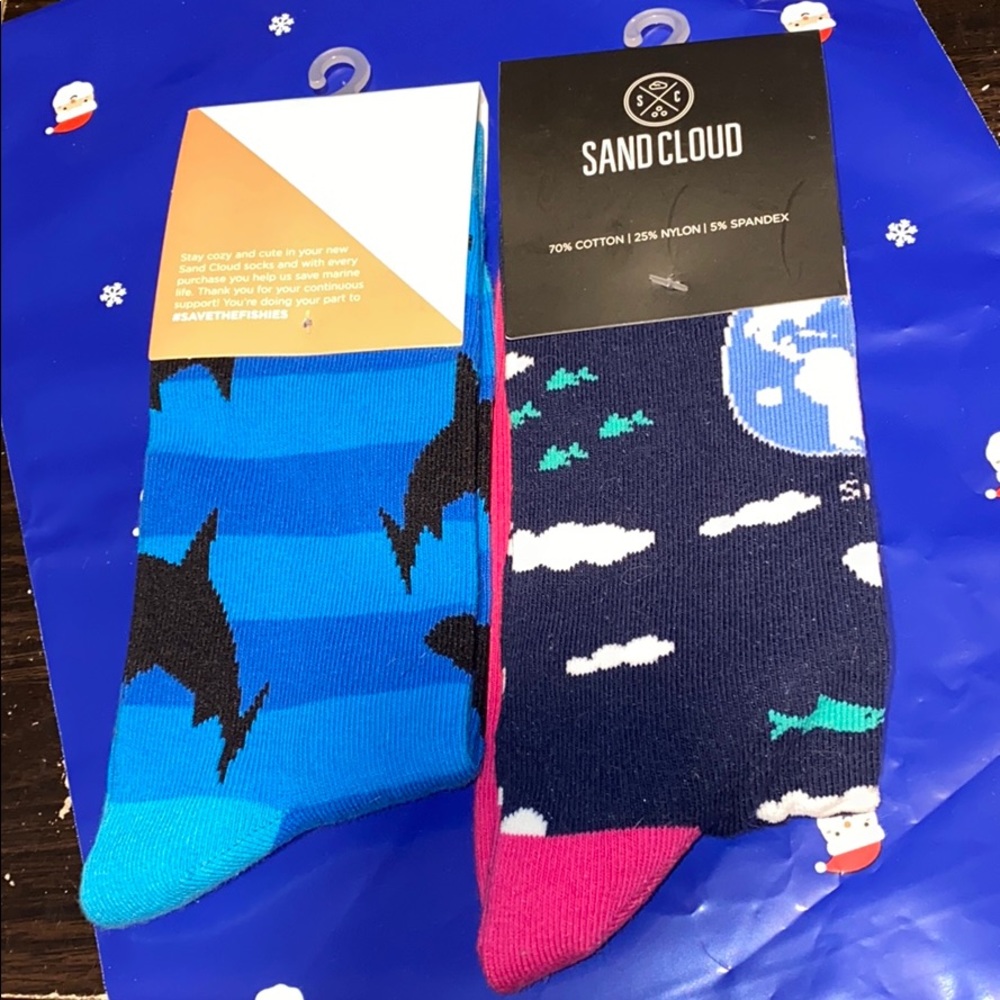 2 pack of sandcloud socks